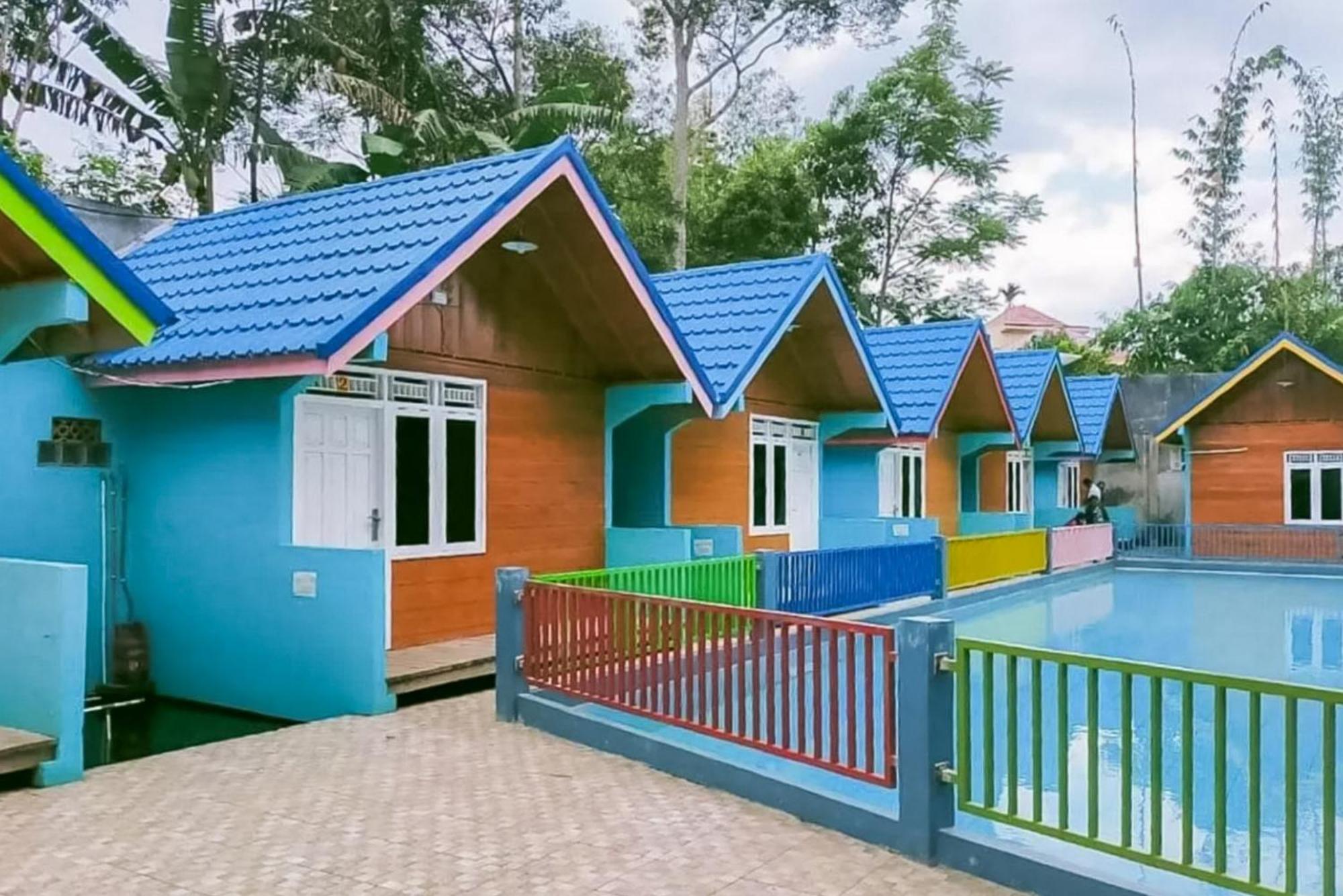 Reddoorz At Villa Waterfun Favour Pagar Alam Pagaralam Kültér fotó